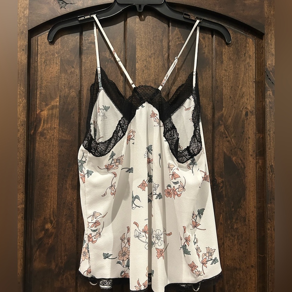 1 State White Tank Top - size M - Picture 3 of 3